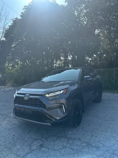2023 Toyota Rav4 XSE hybrid in Gray